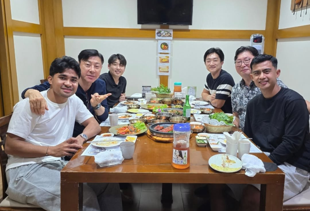 Momen Reuni Shin Tae-yong dengan Tiga Anak Emasnya, Asnawi, Arhan, dan Egy Maulana