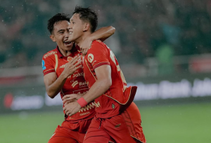 Persija Jakarta vs Persebaya 3-0 Eksel Runtukahu Bersinar, Macan Kemayoran Pesta di GBK