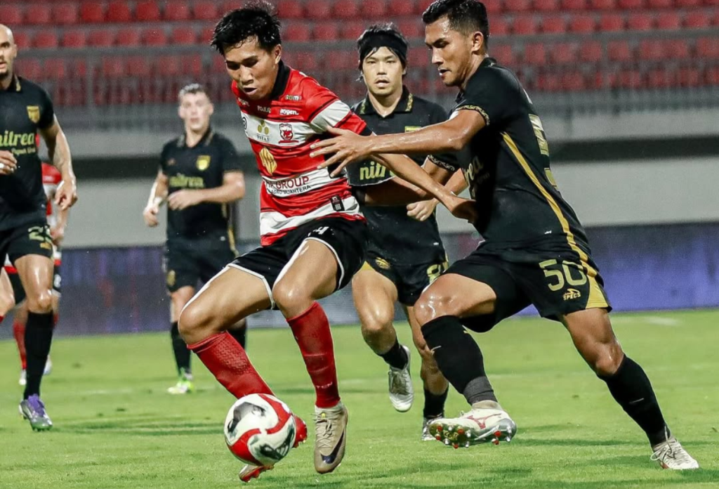 Prediksi Madura United vs Persik 11 April 2026 Laga Diprediksi Berjalan Ketat